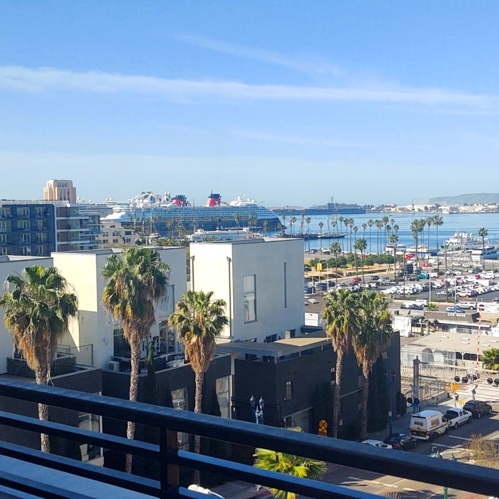 Meet Your Posher, SJ!